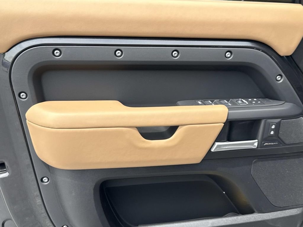 New 2026 Gray Land Rover S image 20