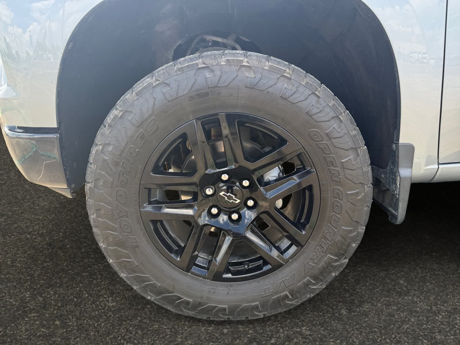 Used 2025 Sterling Gray Metallic Chevrolet LT Trail Boss image 14