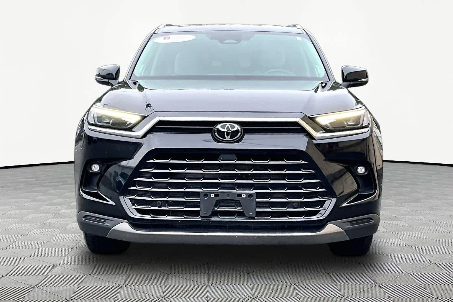 Used 2025 Midnight Black Metallic Toyota Limited image 4