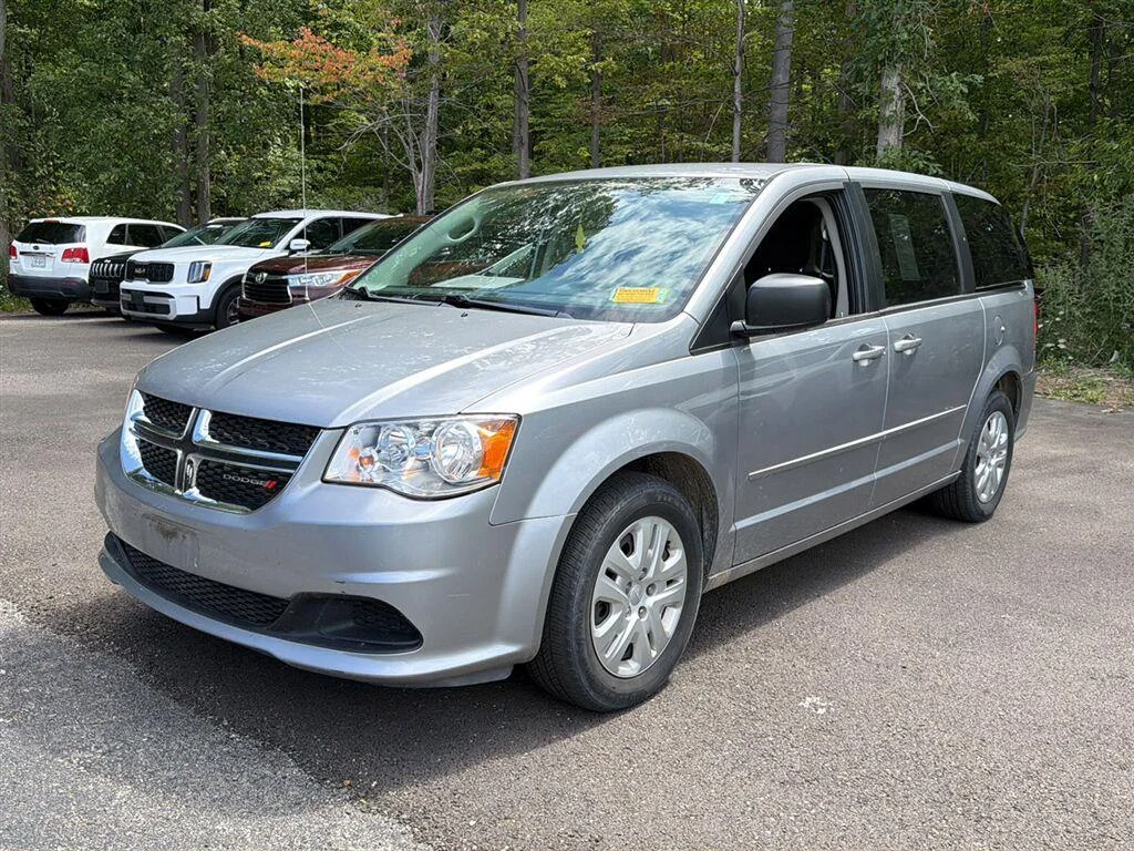 Used 2017 Billet Clearcoat Dodge SE image 12
