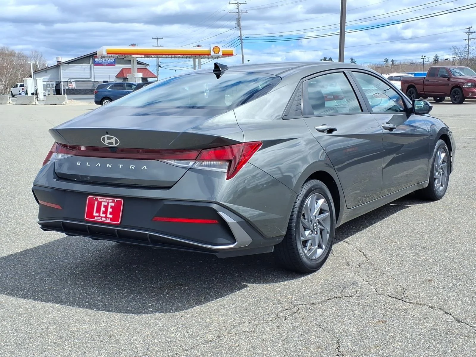 Used 2024 Gray Hyundai SEL image 5