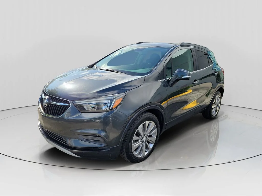 Used 2018 Gray Buick Preferred image 3