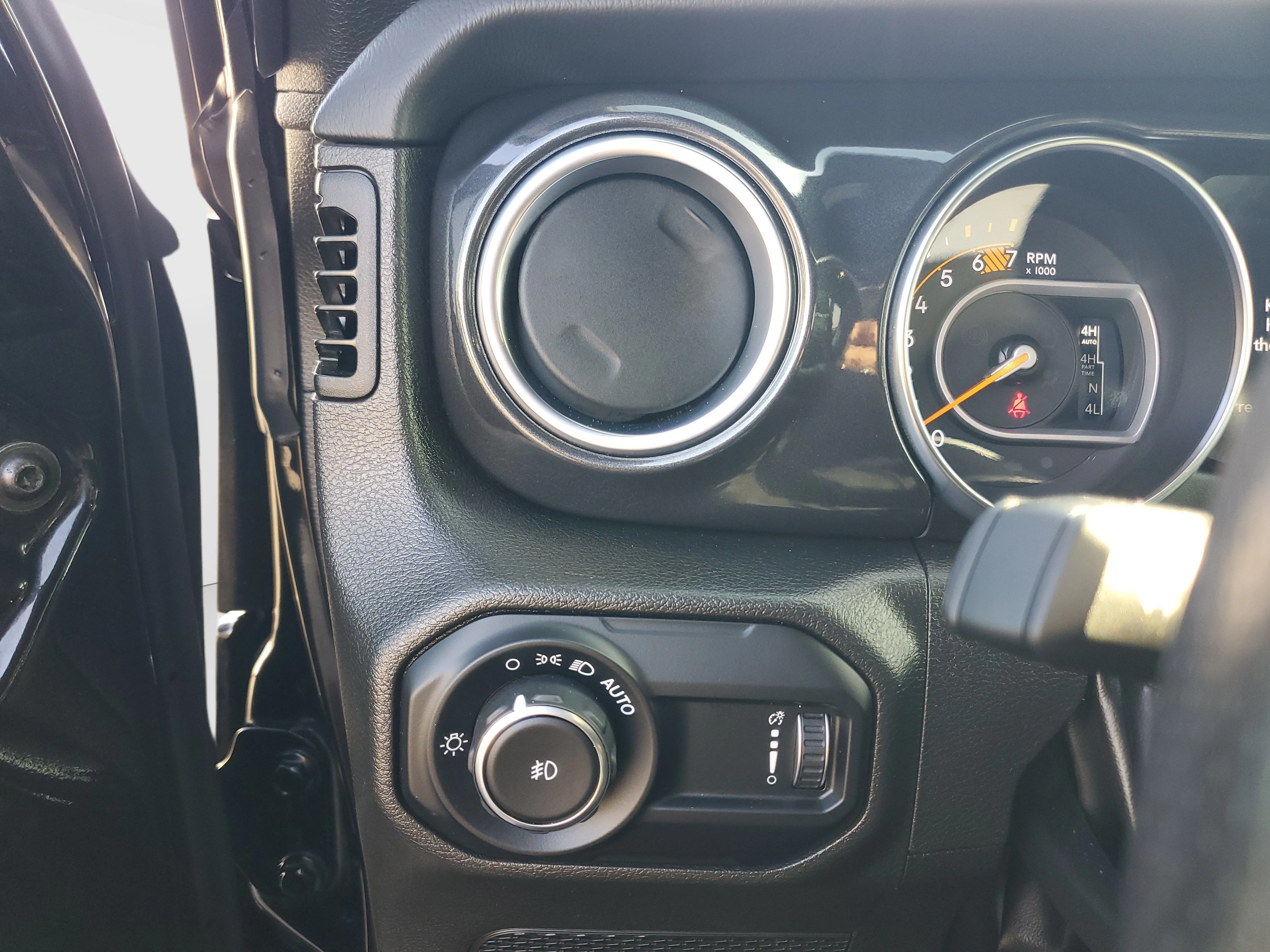 Used 2023 Black Jeep Rubicon 392 image 26