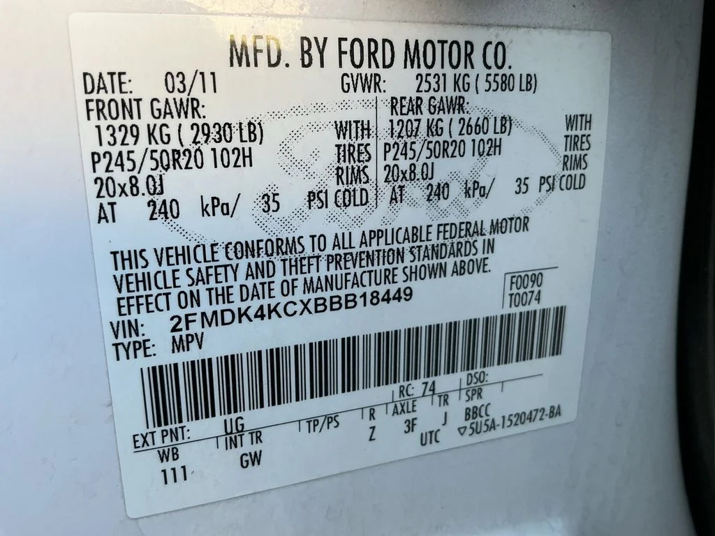 Used 2011 White Ford Limited image 25