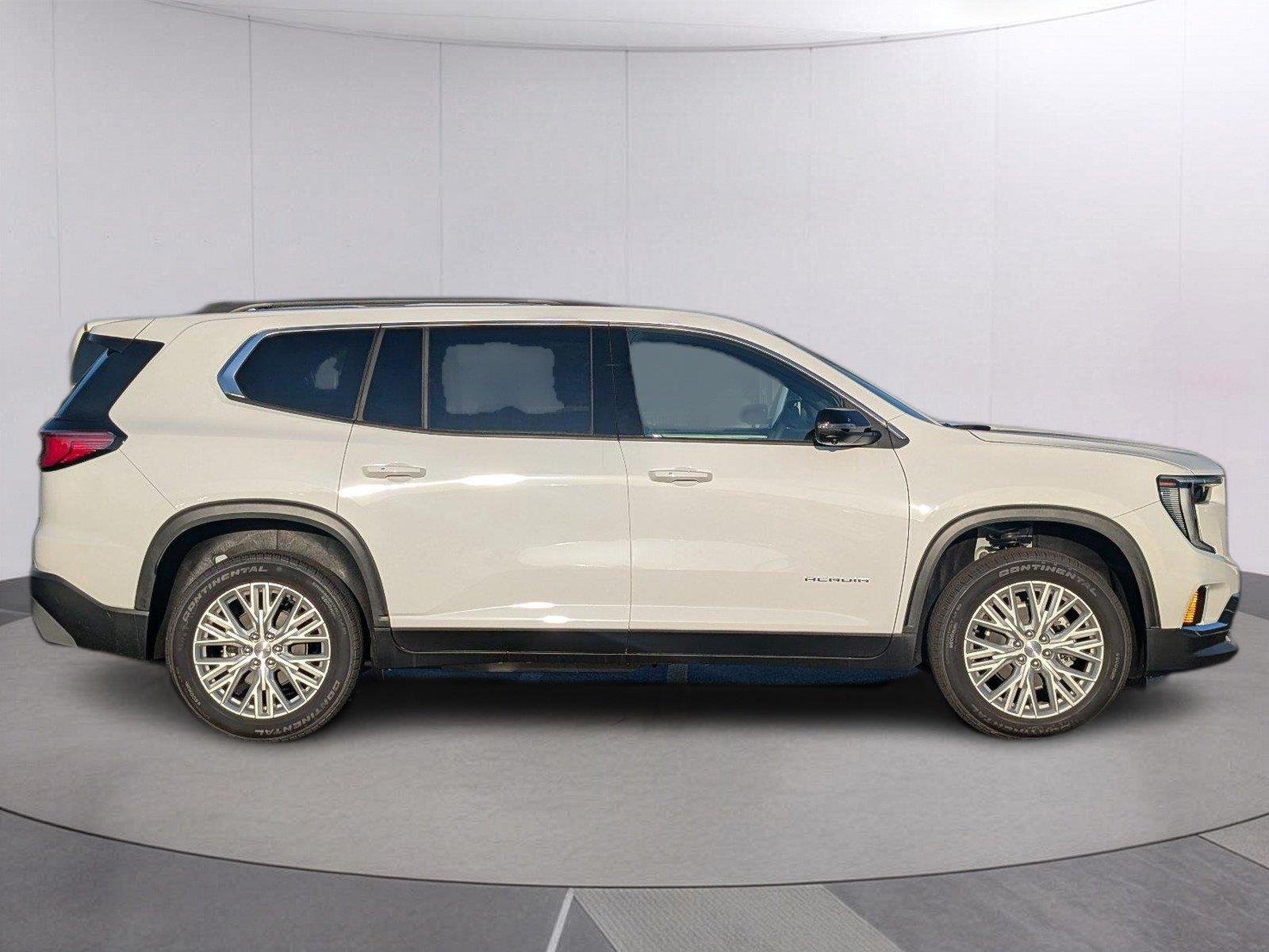 New 2027 Summit White GMC Elevation image 8