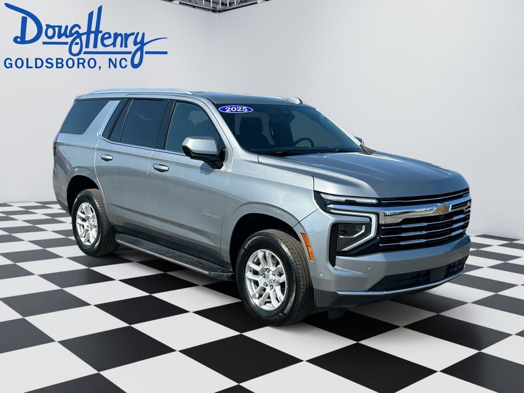 Used 2025 Gray Chevrolet LT image 7