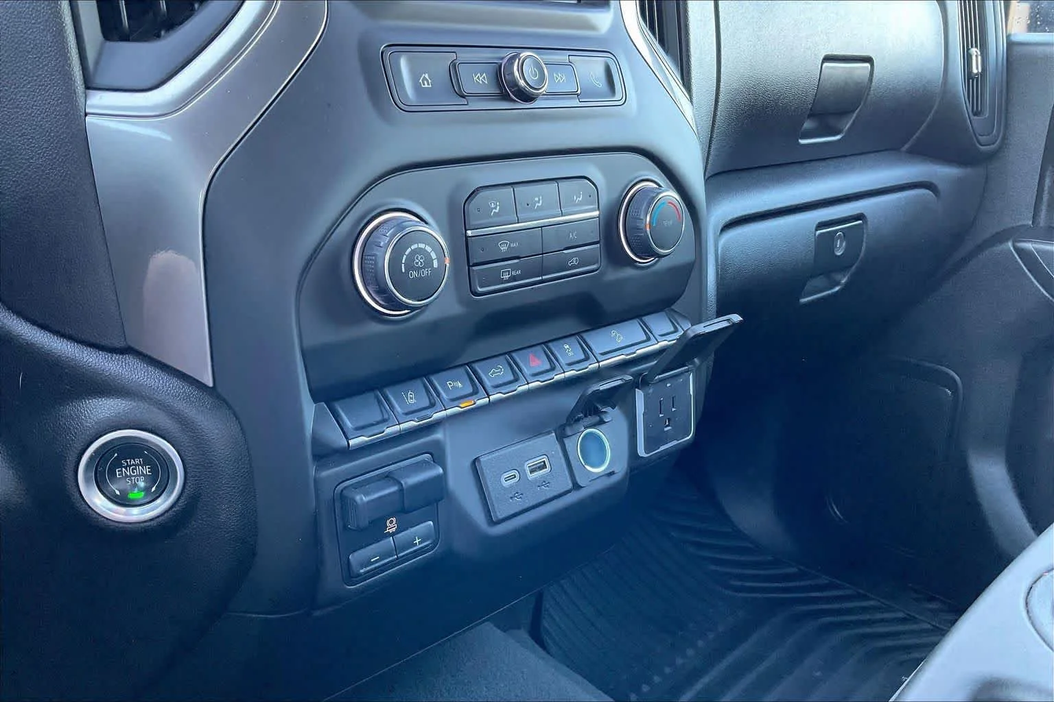 Used 2025 Summit White Chevrolet Custom image 29