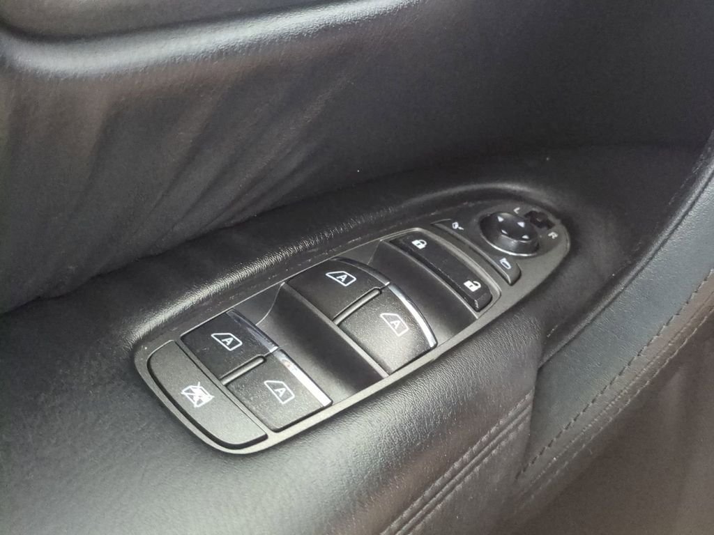 2021 Nissan Armada SV - Photo 33