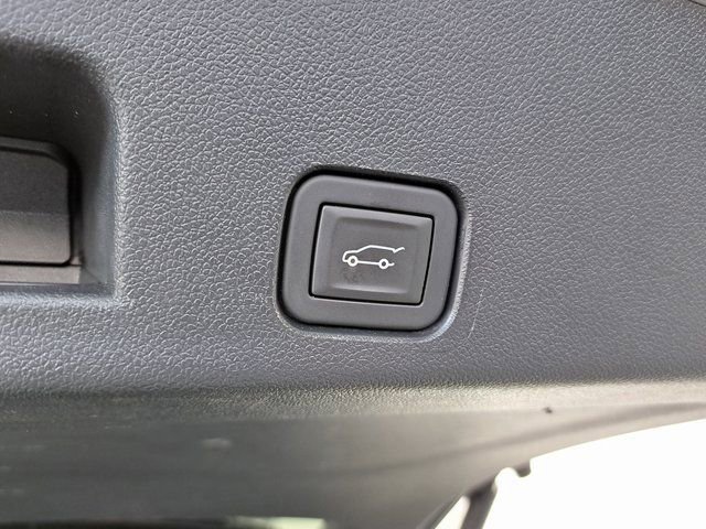 2025 Chevrolet Traverse LT - Photo 32