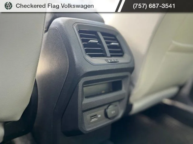 Used 2019 Platinum Gray Metallic Volkswagen 2.0T SEL 4Motion image 31