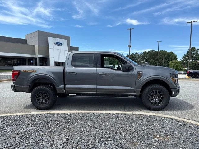 New 2026 Carbonized Gray Metallic Ford Tremor image 11