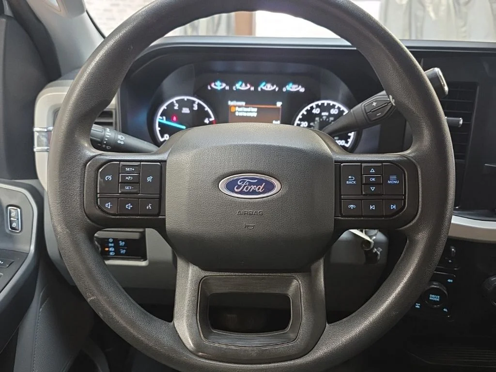 Used 2023 White Ford XLT image 17