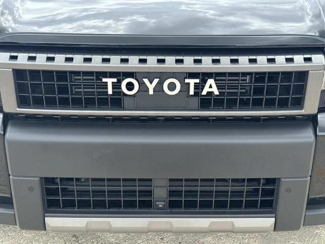 Used 2025 Black Toyota Base image 3