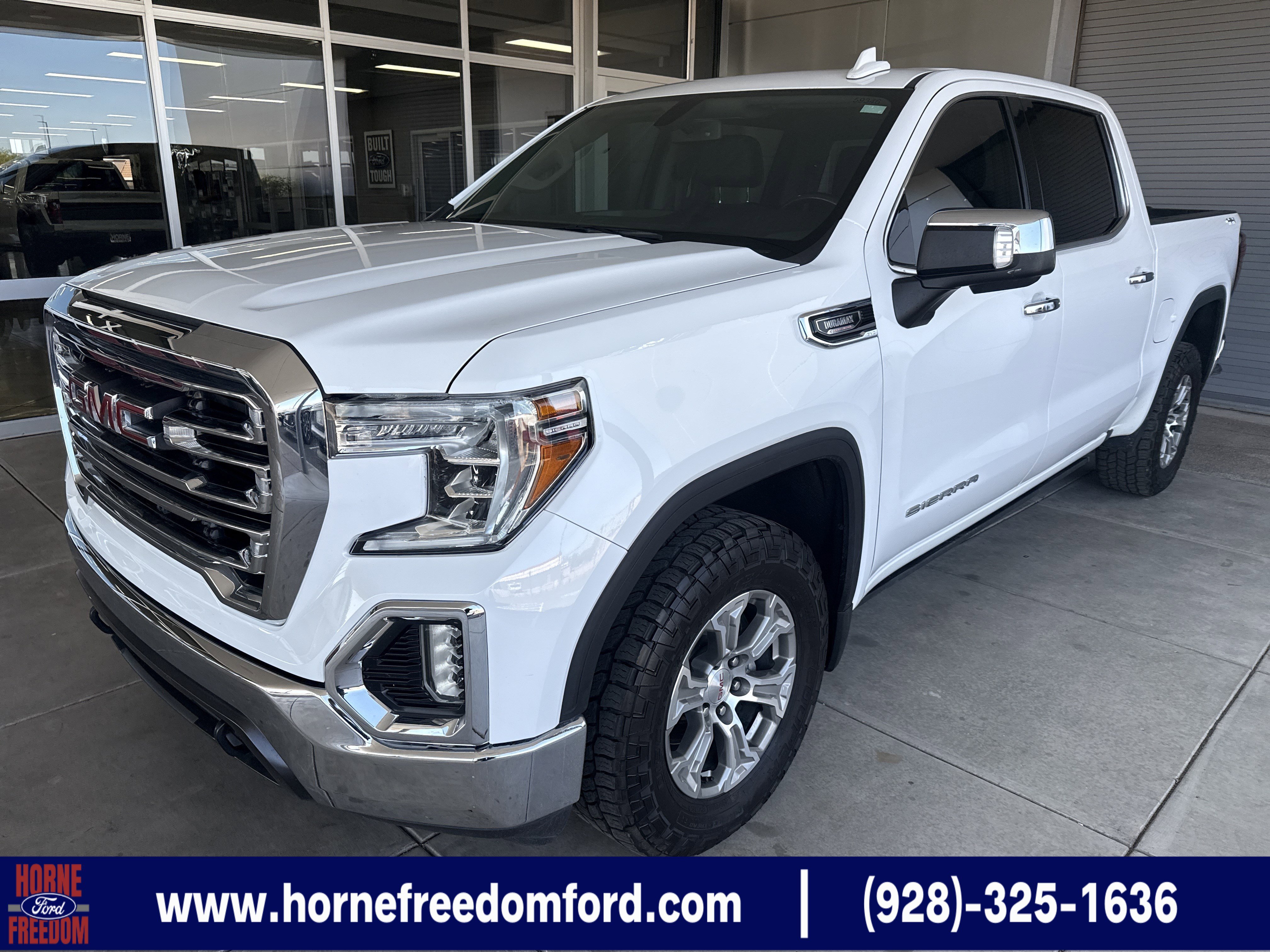 2020 GMC Sierra 4WD Crew Cab Short Box SLT's photo