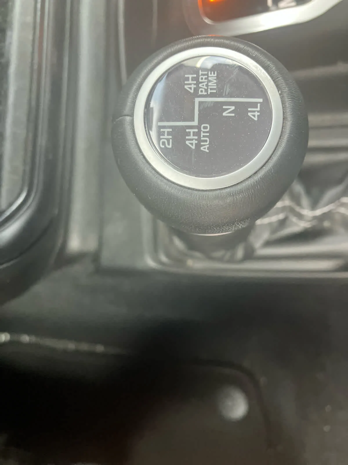 Used 2023 Sting-Gray Clearcoat Jeep Sahara image 27