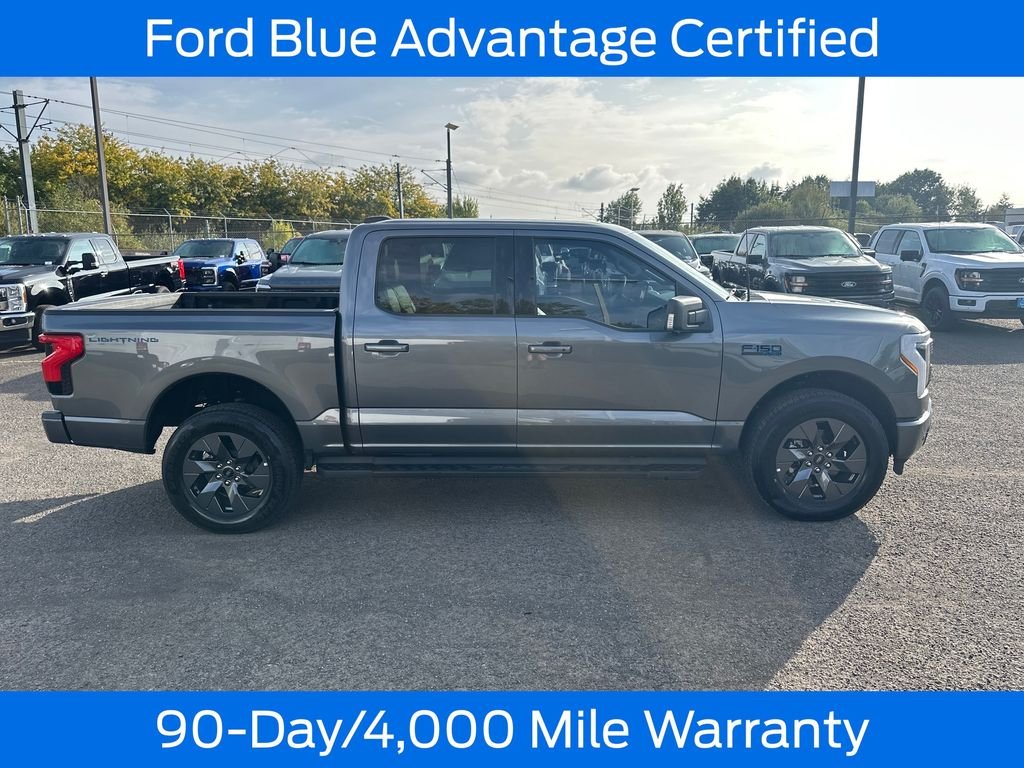 Used 2025 Gray Ford Flash image 9