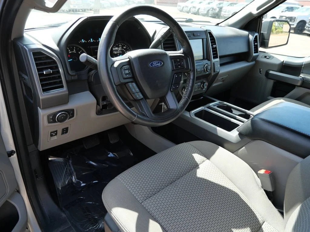 Certified Used 2019 Silver Ford XLT image 3