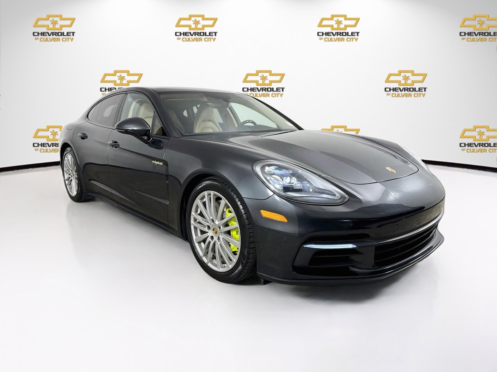 2018 Porsche Panamera 4 E-Hybrid's photo