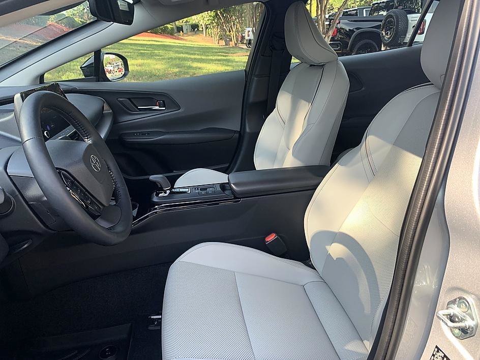 Used 2026 Cutting Edge Toyota XLE image 10