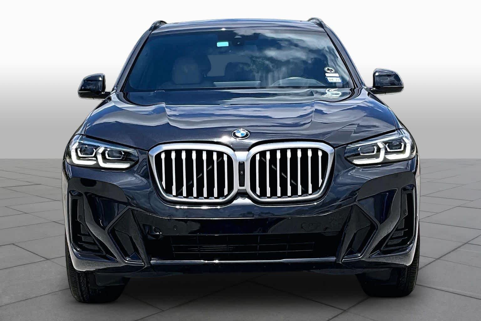 Used 2024 Dark Graphite Metallic BMW sDrive30i image 3
