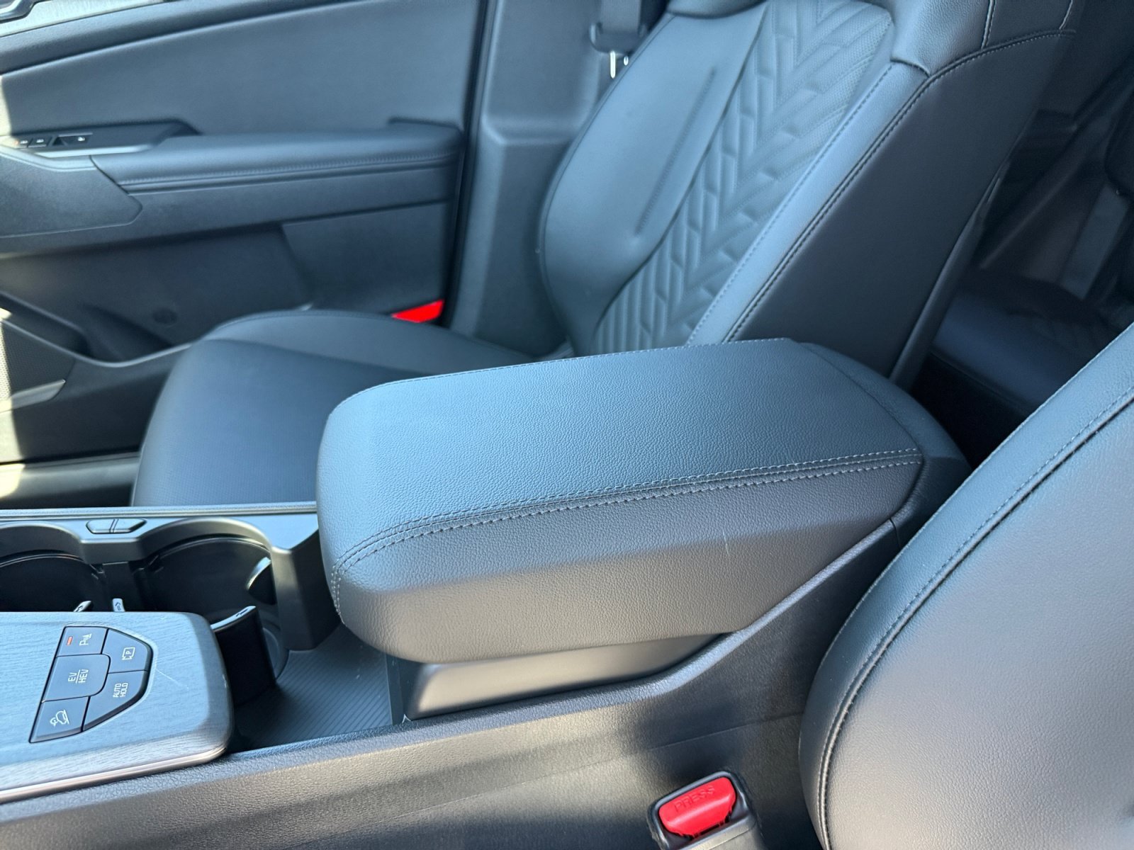 New 2027 Wolf Gray Kia X-Line image 14