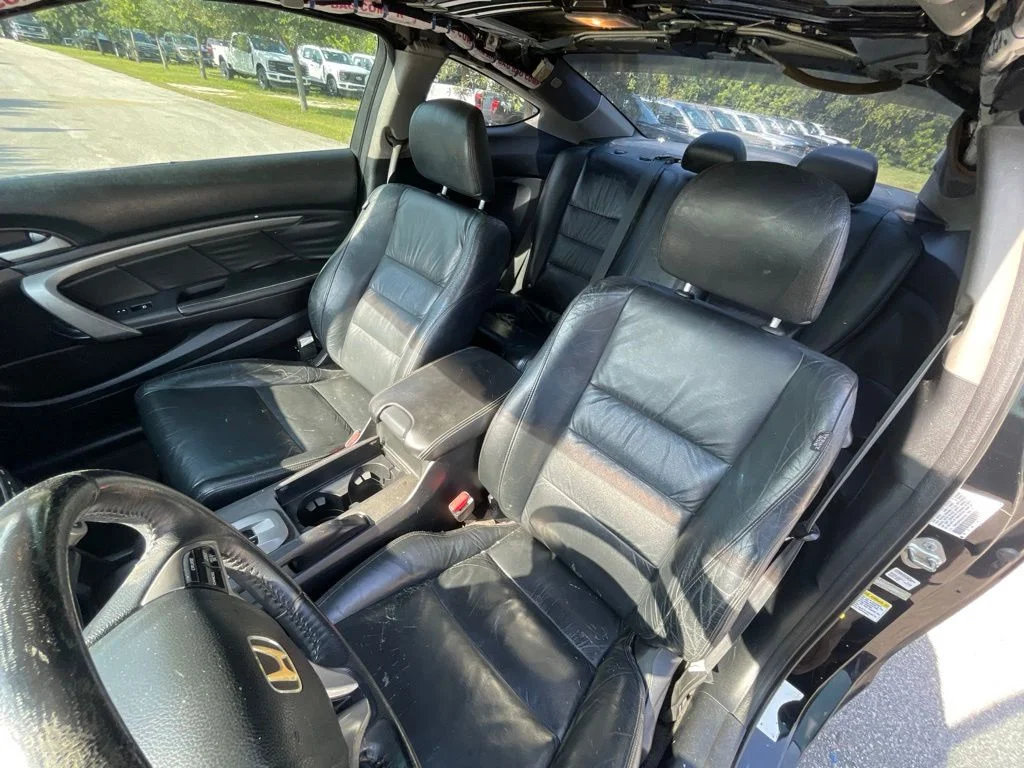 Used 2011 Black Honda EX-L image 10