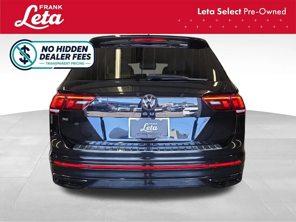 Used 2022 Black Volkswagen 2.0T SE R-Line Black image 5