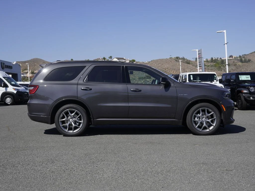 New 2026 Vapor Gray Exterior Paint Dodge GT Plus HEMI V8 image 3