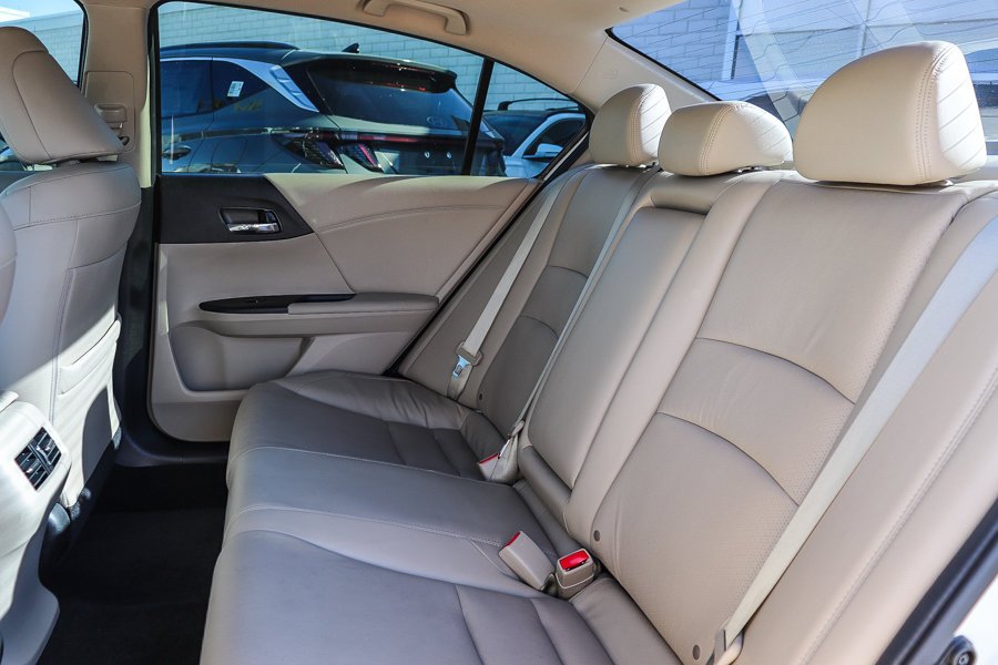 2016 Honda Accord EX-L - Photo 18