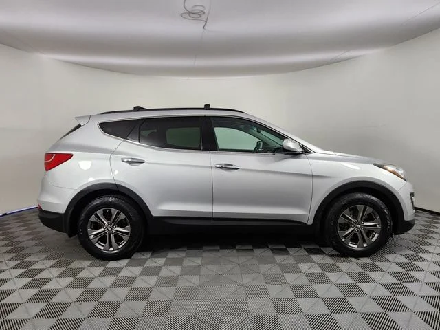 Used 2014 Silver Hyundai Base image 29