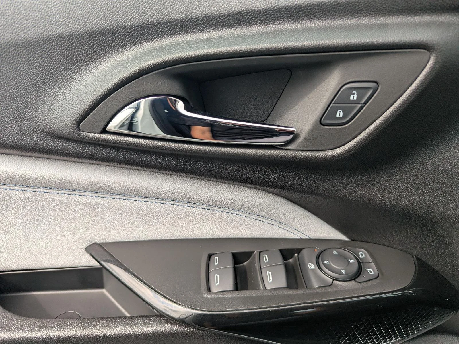 2026 Chevrolet Trax LT - Photo 46