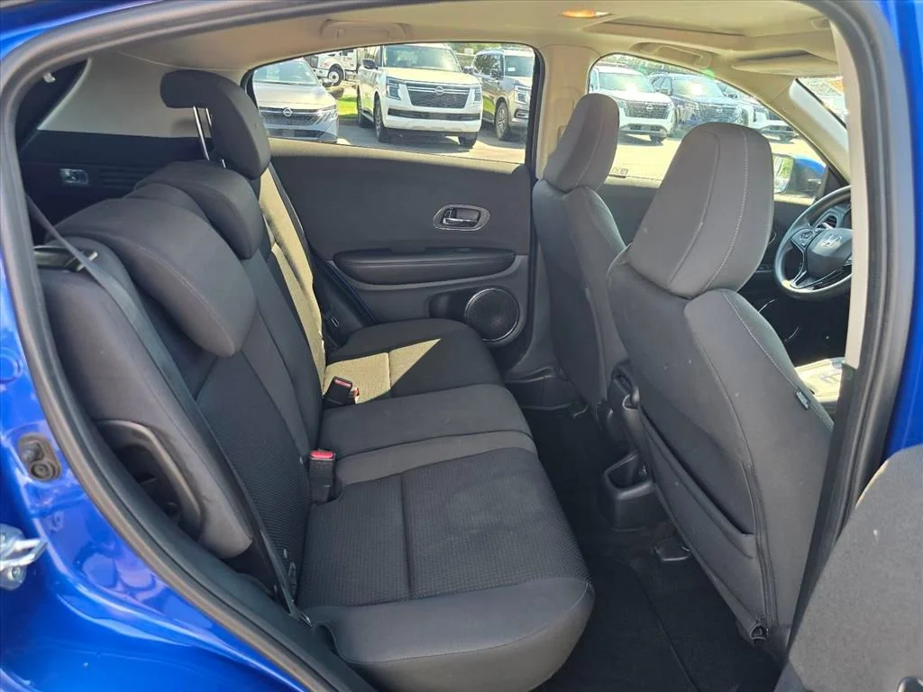 Used 2021 Silver Honda EX image 14