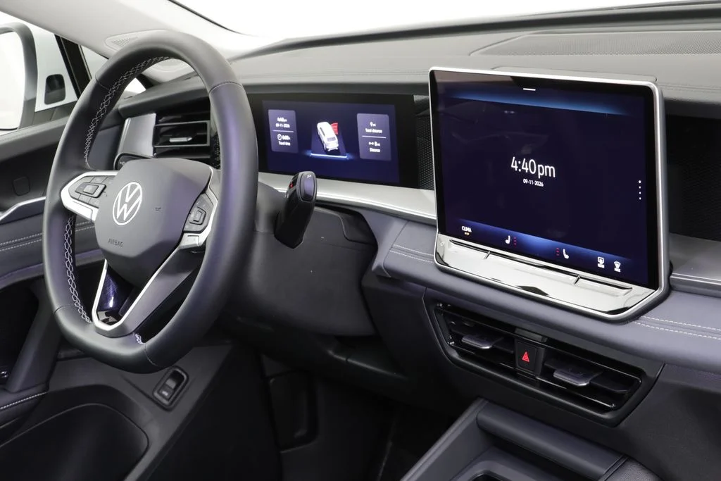 New 2026 Pure White Volkswagen 2.0T SE image 22