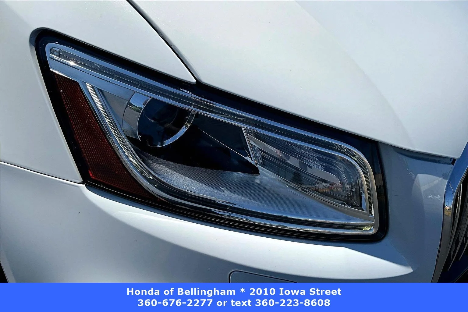 Used 2016 Glacier White Metallic Audi Premium Plus image 27