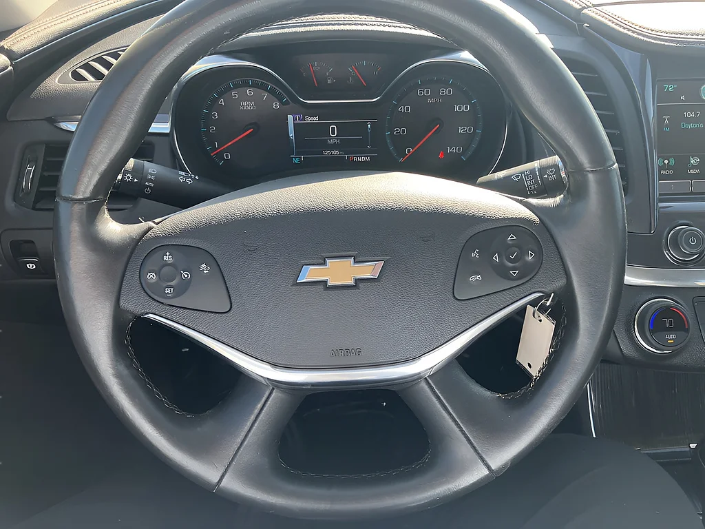 Used 2017 Siren Red Tintcoat Chevrolet LT image 12