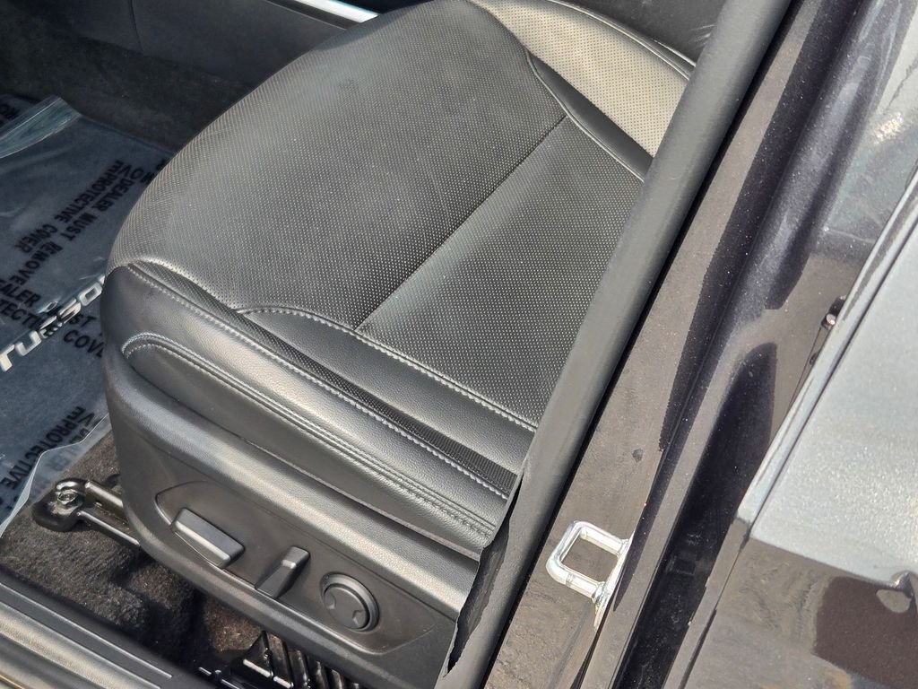 Certified Used 2023 Gray Hyundai Limited image 33