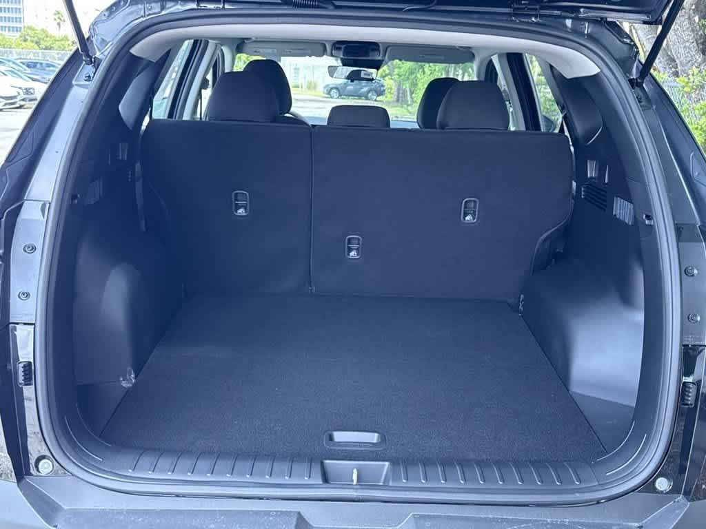 New 2026 Phantom Black Hyundai SE FWD image 25