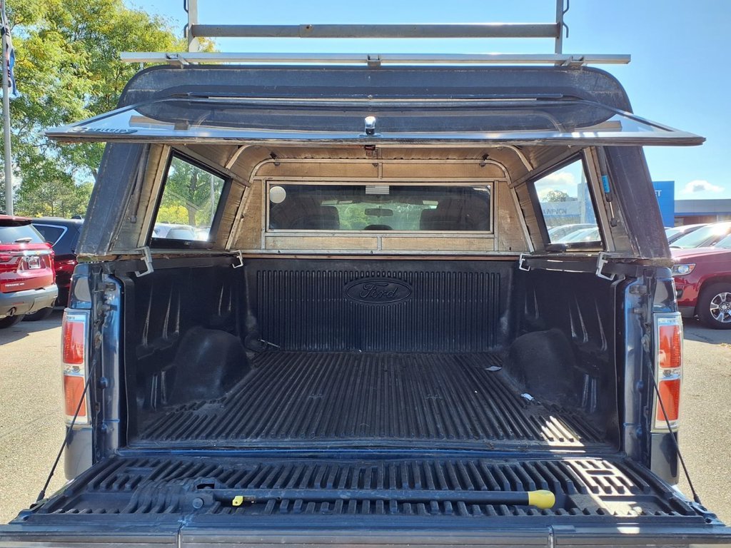 Used 2013 Blue Ford XLT image 8