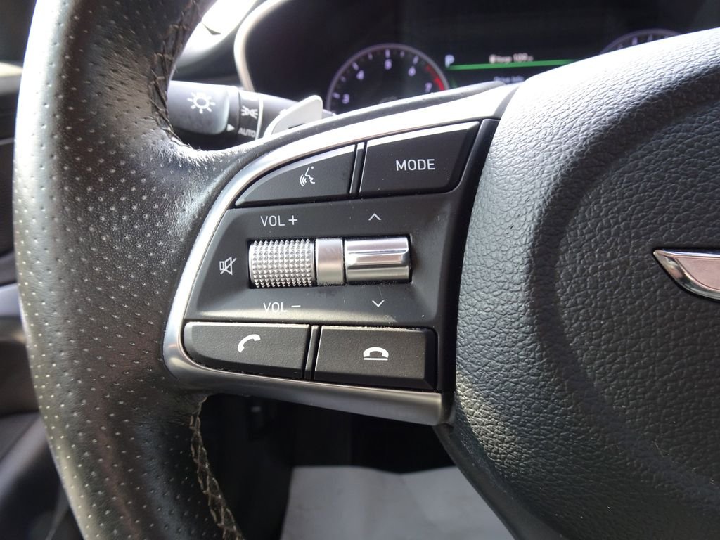 Used 2021 White Genesis 2.0T image 23