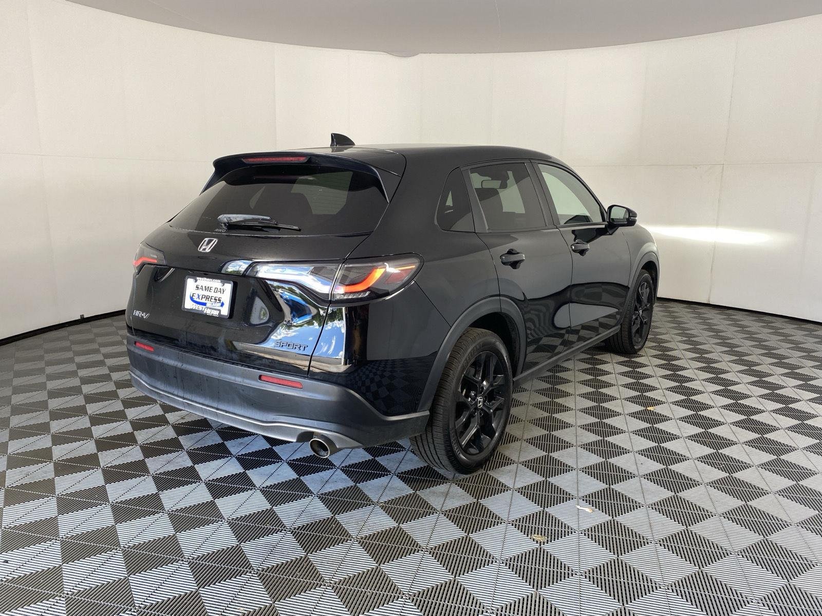 Used 2025 Crystal Black Pearl Honda Sport image 8