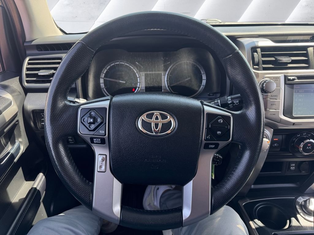 Used 2018 Gray Toyota SR5 image 9