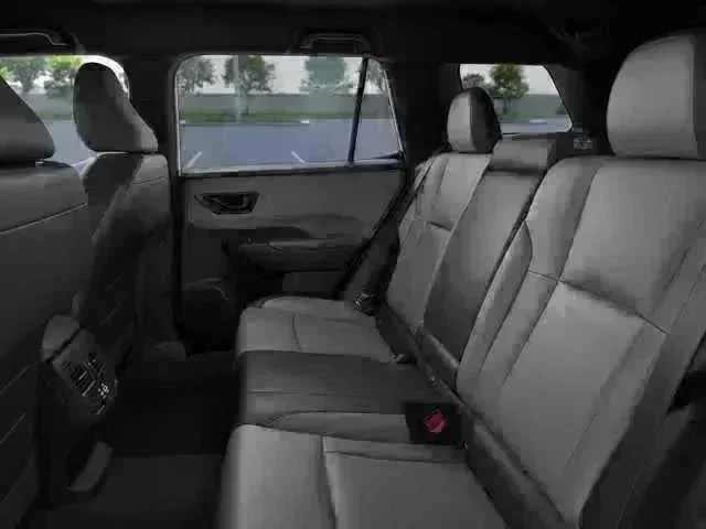New 2026 CRYSTAL WHITE PEARL Subaru Premium image 16