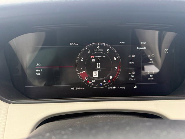 Used 2018  Land Rover SE R-Dynamic image 18