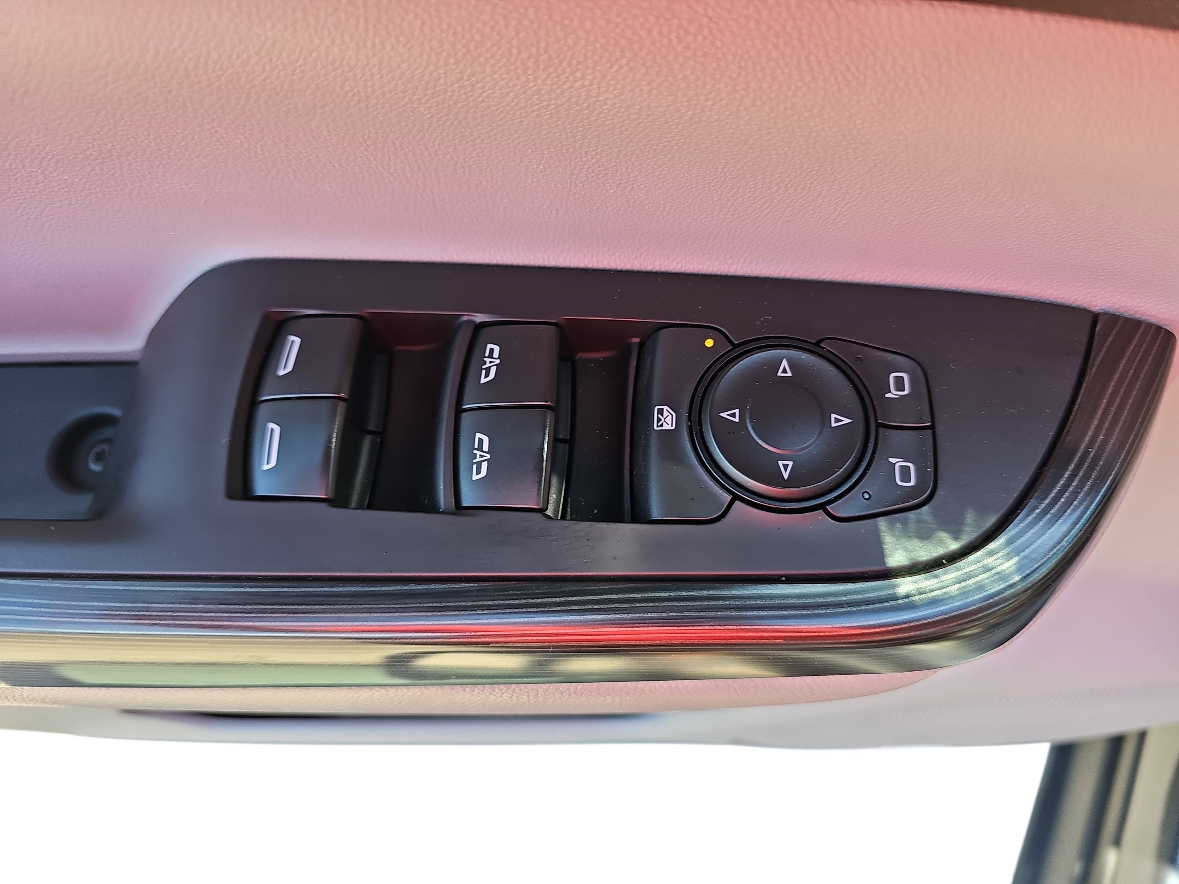 Used 2020 Dark Sky Metallic GMC SLT image 23