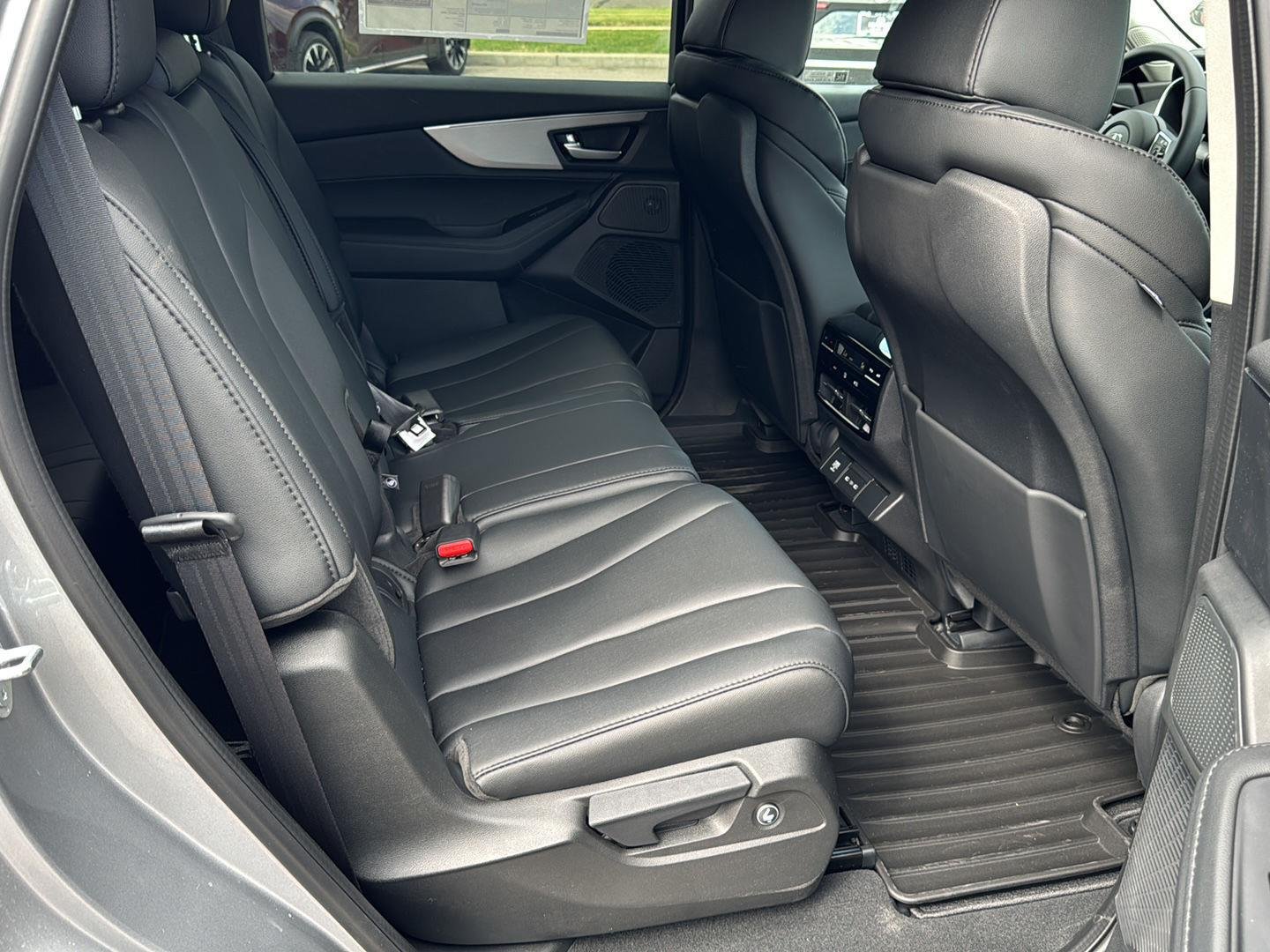 New 2026 Solar Silver Metallic Acura SH-AWD image 18
