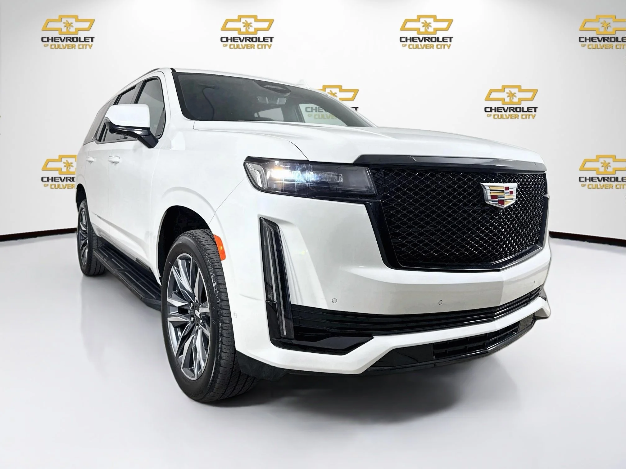 Used 2022 Crystal White Tricoat Cadillac Sport image 1