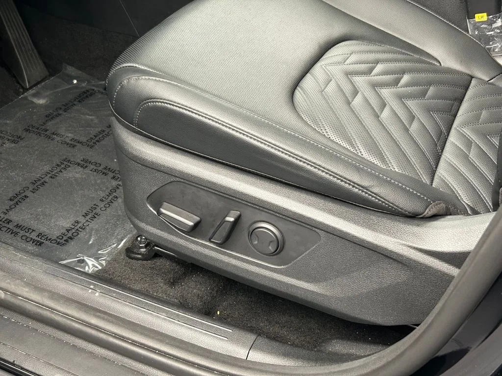 Used 2026 Ebony Black Kia X-Line image 13