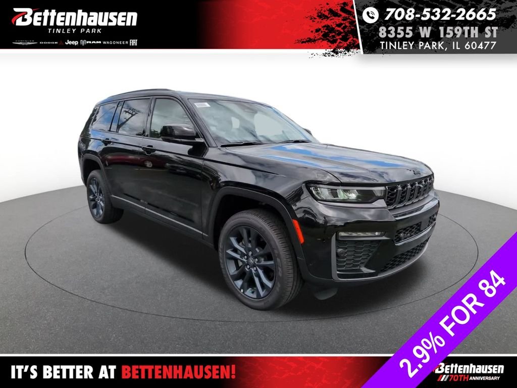 New 2026 Diamond Black Crystal Pearl-Coat Exterior Paint Jeep Limited image 2