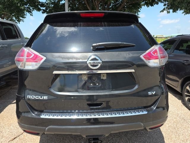 Used 2016 Black Nissan SV image 4