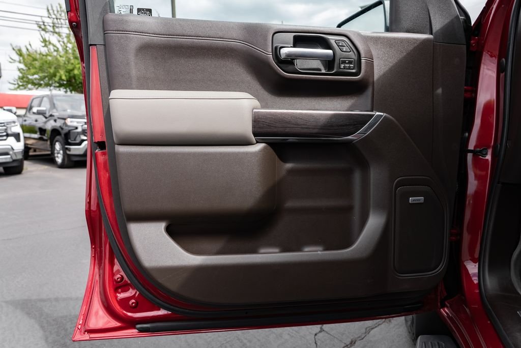 Used 2020 Cajun Red Tintcoat Chevrolet LTZ image 25